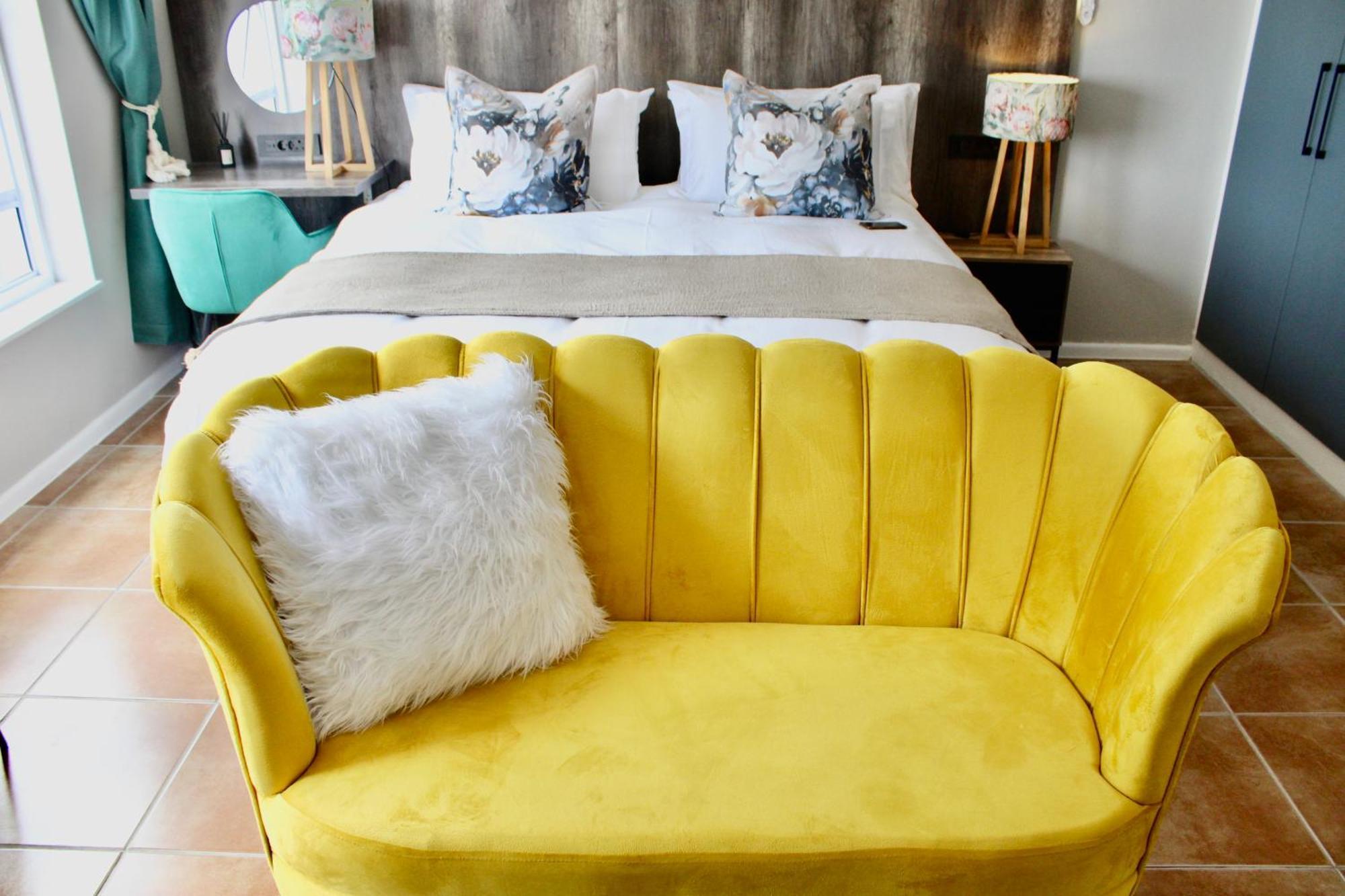 Yellow Couch 1 Kingbed